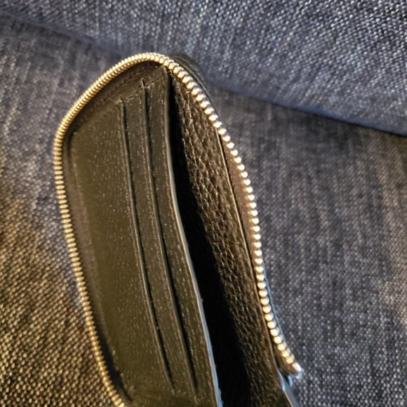 Abercrombie & Fitch Leather Mini Wallet with Zipper - Picture 2 of 7